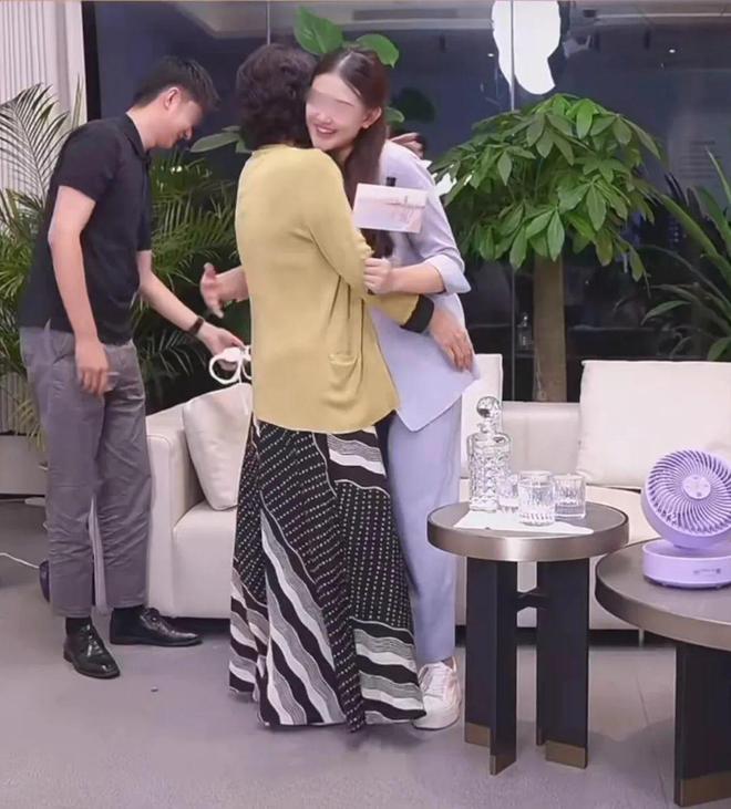 味空调”曝光网友：比玫瑰款更让人绷不住！AG旗舰厅·(中国)国际厅董明珠“老人(图9)
